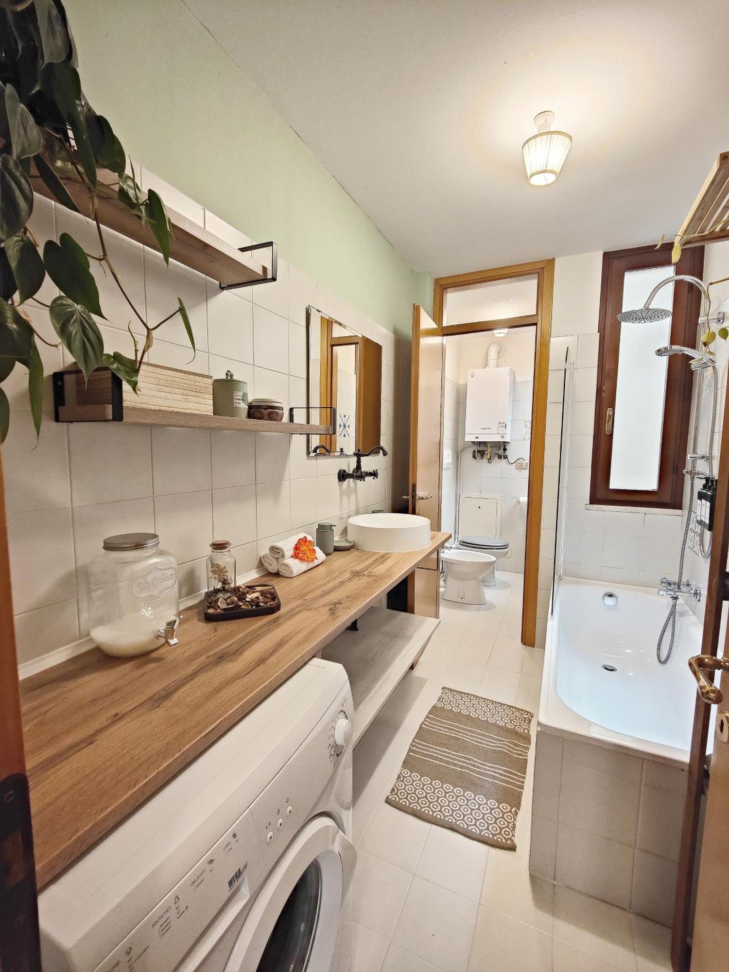 Le Case Di Sara Parking And Two Rooms In The Historic Center Udine Bagian luar foto